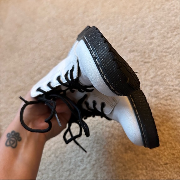 Sincerely Jules White Combat Boots - Picture 7 of 9